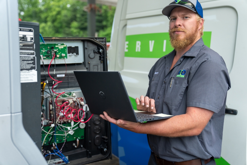 HRE-135 REO Service Technician