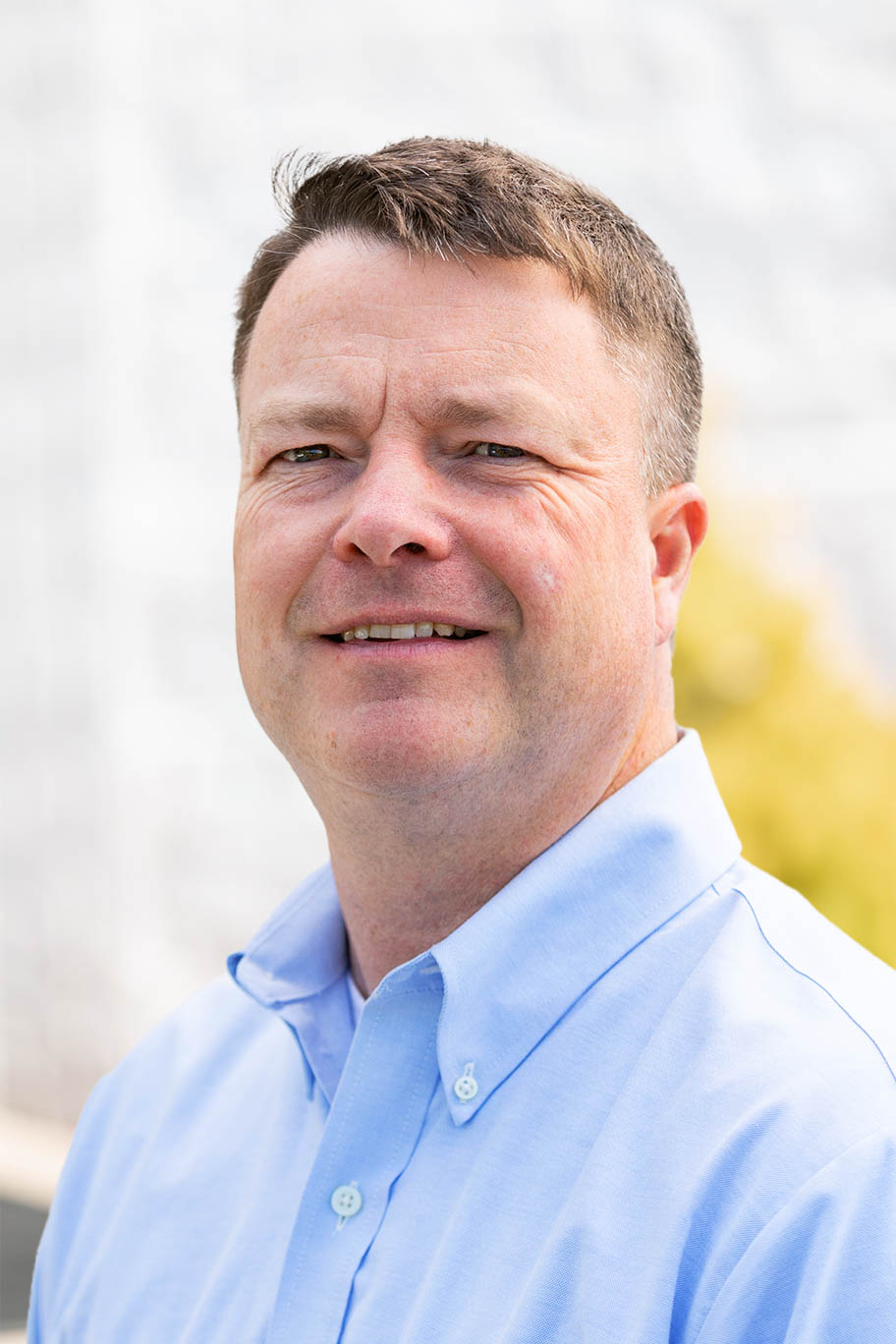 BradleyGraham Headshot of Bradley Graham